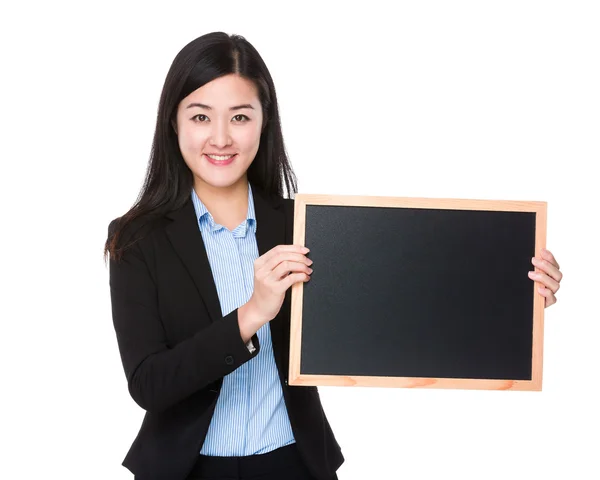 Mujer de negocios asiática en traje negro — Foto de Stock