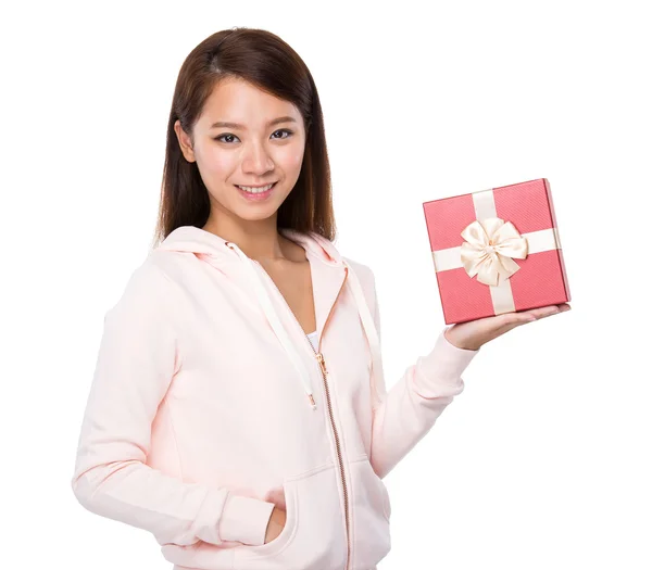 Asian woman in pink jacket — Stock Photo, Image