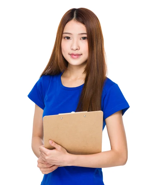 Aziatische vrouw in blauw t-shirt — Stockfoto