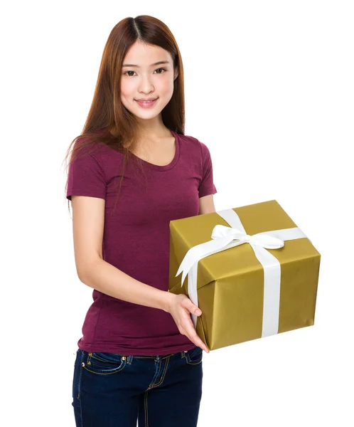 Asian woman in red t shirt — Stock Photo, Image