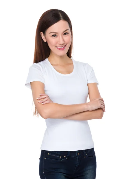 Asiatisk kvinna i vit t shirt — Stockfoto