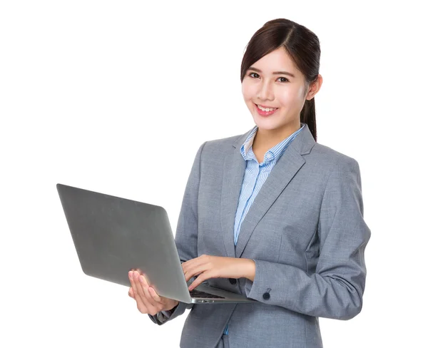 Mujer de negocios asiática en traje de negocios —  Fotos de Stock