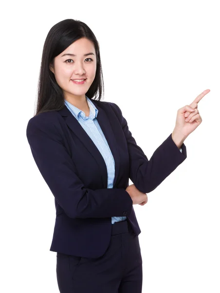 Mujer de negocios asiática en traje de negocios — Foto de Stock