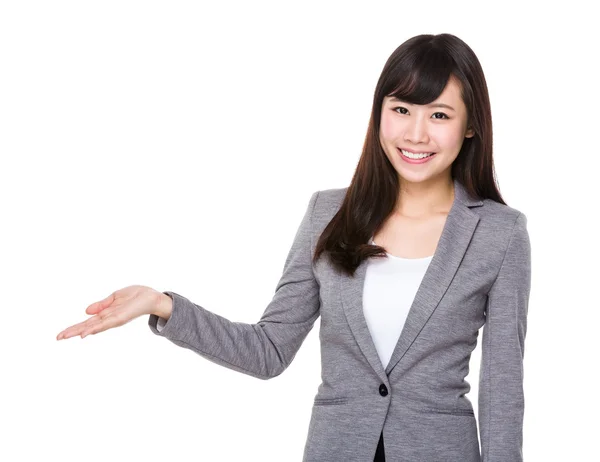 Asiatische Geschäftsfrau mit Business-Anzug — Stockfoto