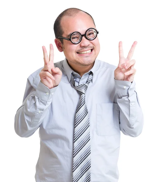 Biznesmen z gest znak zwycięstwo — Zdjęcie stockowe