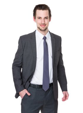 Gri takım elbiseli beyaz iş adamı