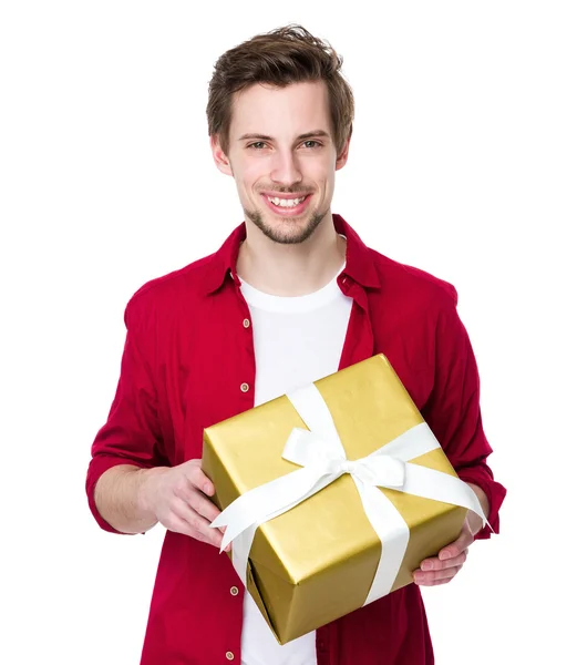 Bonito homem de camisa vermelha — Fotografia de Stock