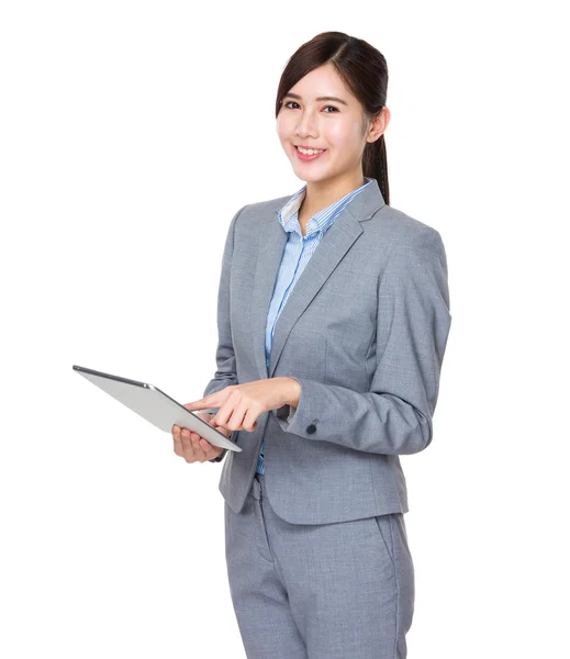 Mujer de negocios asiática en traje de negocios — Foto de Stock