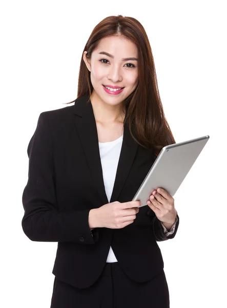 Mujer de negocios asiática en traje de negocios — Foto de Stock