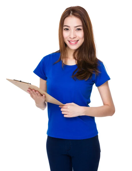 Woman with clipboard — Stock Photo, Image