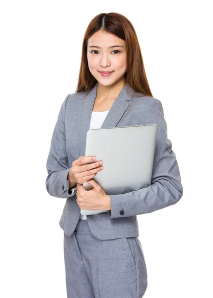 Mujer de negocios asiática en traje de negocios — Foto de Stock