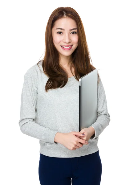 Asiatico donna in grigio maglione — Foto Stock