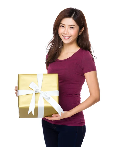 Asian woman in red t shirt — Stock Photo, Image