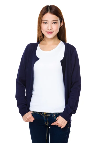 Asiatico donna in blu maglione — Foto Stock