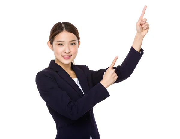 Mujer de negocios asiática en traje de negocios — Foto de Stock