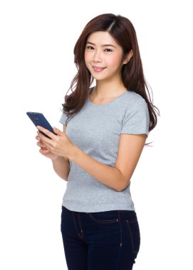 Asyalı kadın gri t shirt