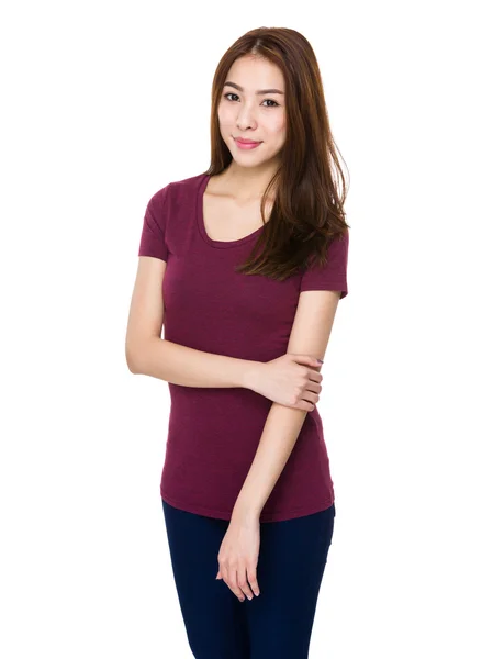 Mujer asiática en camiseta roja — Foto de Stock