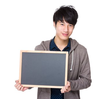 gri kapşonlu Asya yakışıklı adam