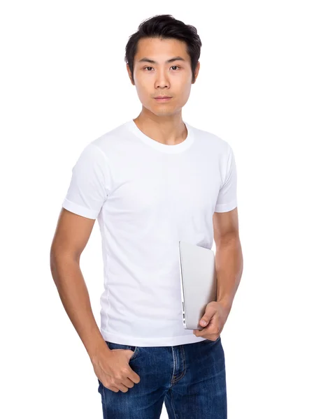 Asiático bonito homem em branco t-shirt — Fotografia de Stock