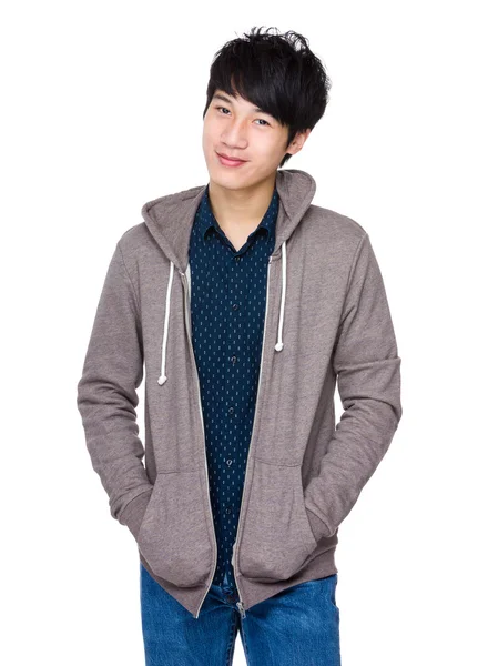 Asiatico bello uomo in grigio hoodie — Foto Stock