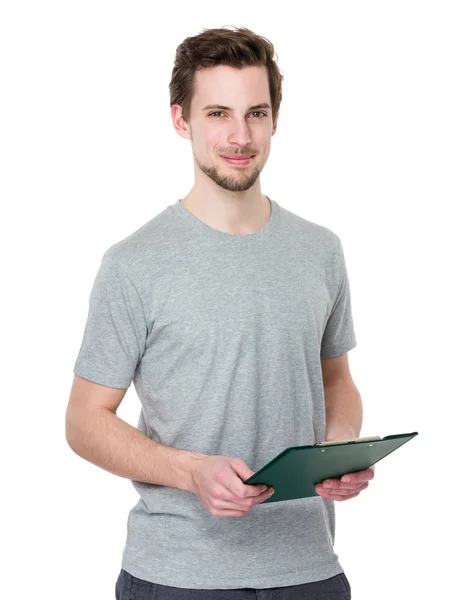 Uomo bello caucasico in t shirt grigia — Foto Stock