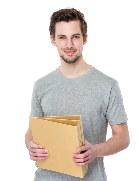 Kaukasisch schöner Mann im grauen T-Shirt — Stockfoto