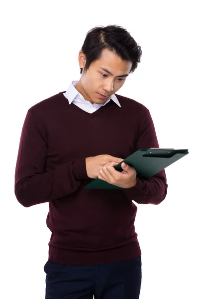 Asiatiska ung affärsman i röd tröja — Stockfoto