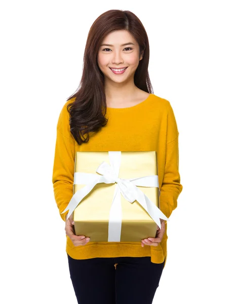 Asian young woman in yellow sweater — Stock Photo, Image