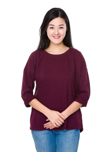 Asiatico giovane donna in rosso maglione — Foto Stock