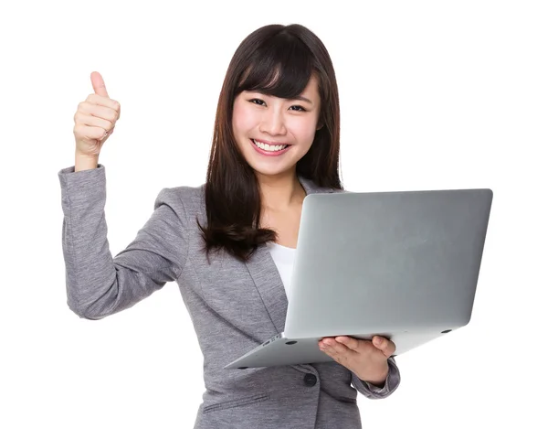 Asian businesswoman use of laptop and thumb up — Stock Photo, Image