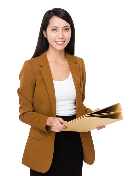 Mujer de negocios asiática en traje marrón — Foto de Stock