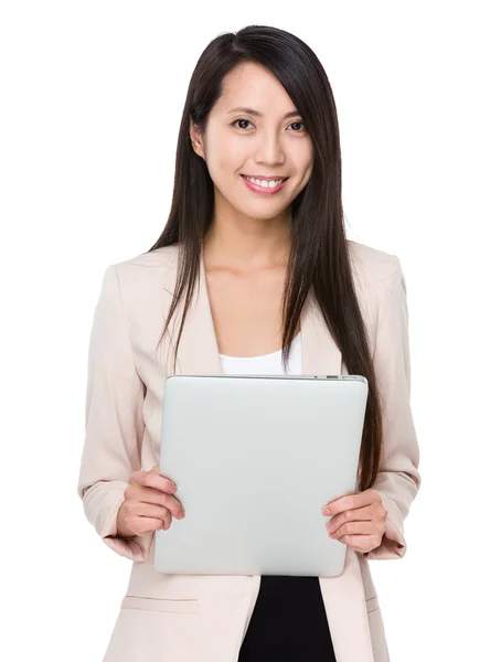 Mujer de negocios asiática en traje beige —  Fotos de Stock