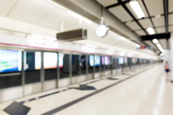 Platform of metro station — 图库照片