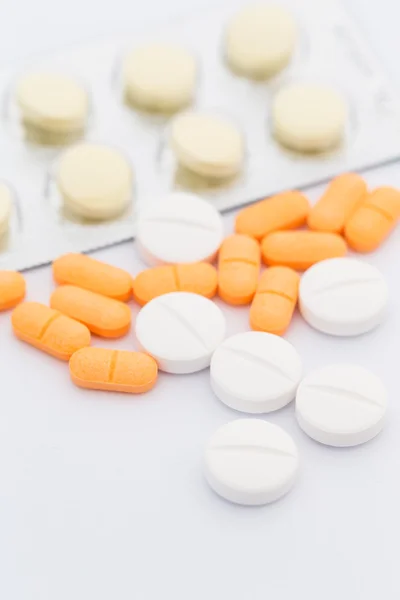 Orvosi tabletták és kapszulák — Stock Fotó