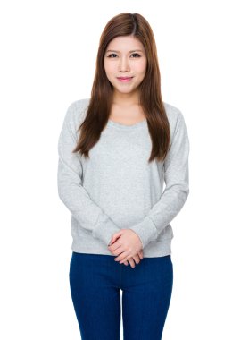 gri süveterli Asyalı genç kadın