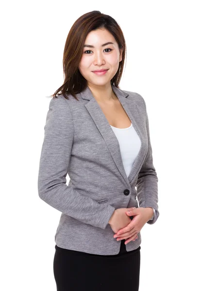 Asiatische junge Geschäftsfrau in Business-Anzug — Stockfoto