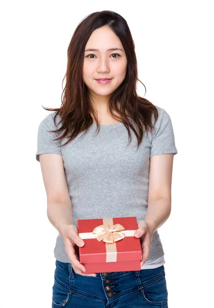 Asian young woman in grey t-shirt — Stock Photo, Image