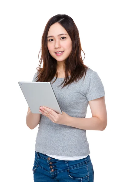 Young asian woman in grey t-shirt — Stock Photo, Image
