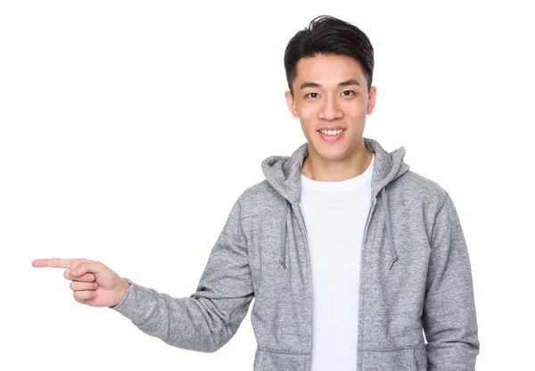 Ung asiatisk man i grå hoodie — Stockfoto