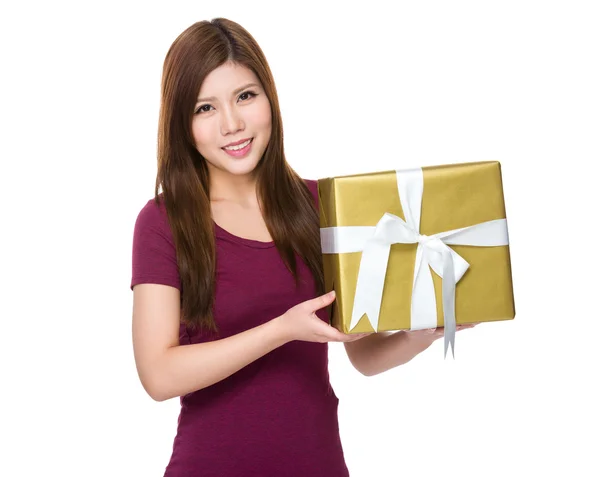 Asian young woman in red t-shirt — Stock Photo, Image