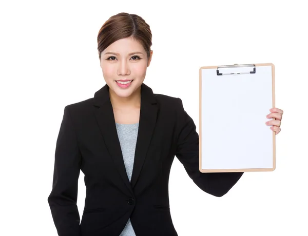 Asiática joven mujer de negocios en traje de negocios — Foto de Stock