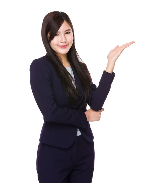 Asian young businesswoman in business suit — Stock Photo, Image