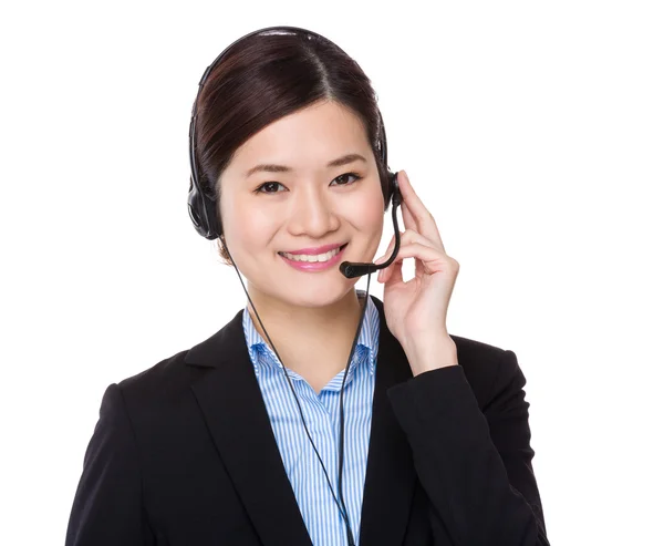 Aziatische vrouwelijke callcenter agent — Stockfoto