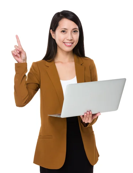 Asiática joven mujer de negocios en traje de negocios — Foto de Stock