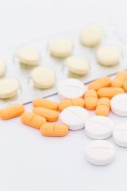 tıbbi uyuşturucu ve hap