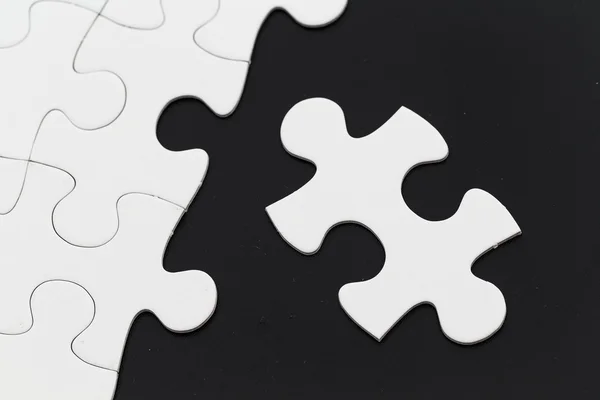 Puzzle bianco incompiuto — Foto Stock