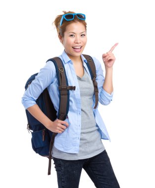 genç kadın parmağı ile işaret