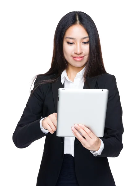 Junge asiatische Geschäftsfrau in Business-Anzug — Stockfoto