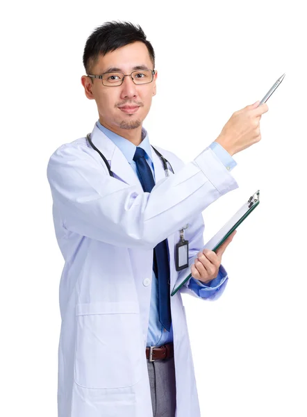 Asiático jovem bonito médico — Fotografia de Stock