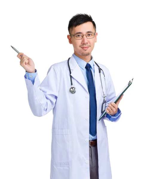 Asiático joven guapo médico — Foto de Stock